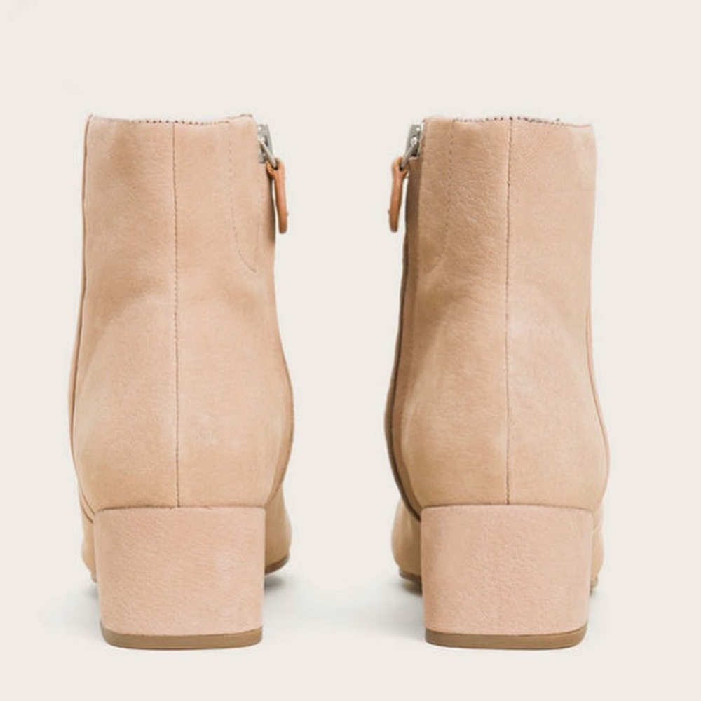 New suede boots - Picture 4 of 7